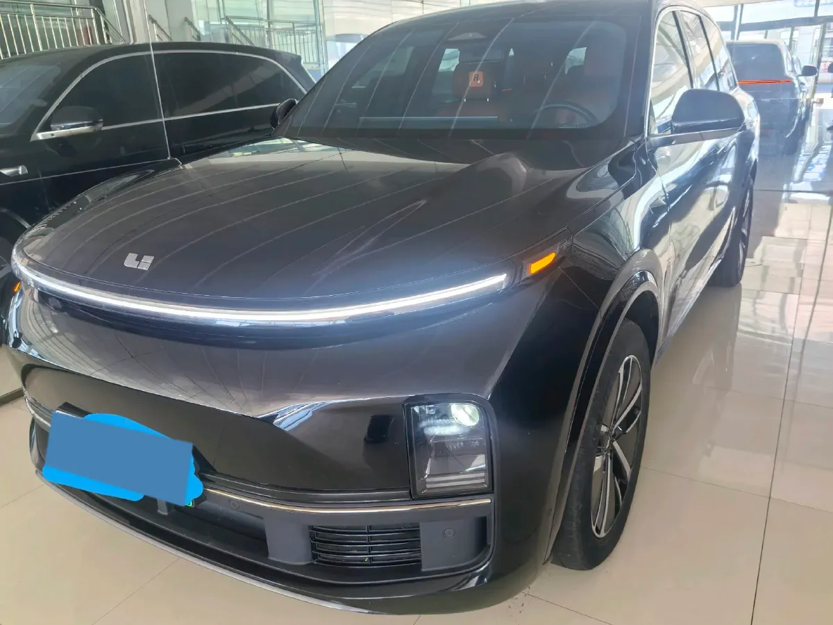 2024 Volvo S60 2.0T 197HP L4 7DCT,autocango,china used car exporter,china ev exporter,chinese used car exporter,chinese used ev exporter