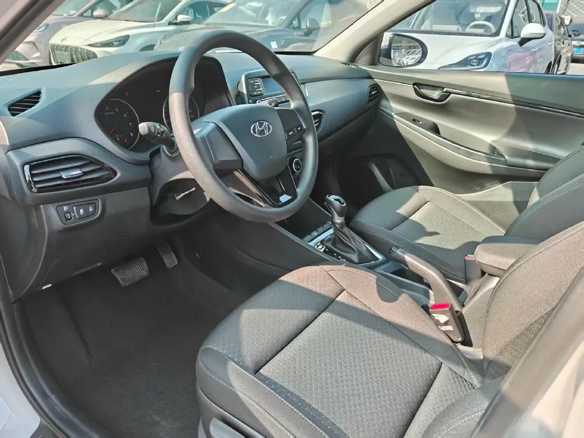 2020 Hyundai Celesta 1.6L 123HP L4 6AT,autocango,china used car exporter,china ev exporter,chinese used car exporter,chinese used ev exporter