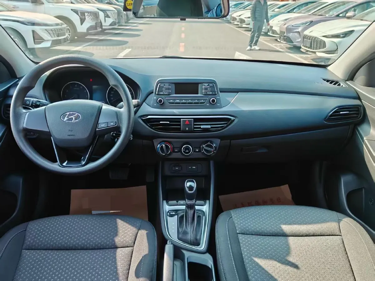 2020 Hyundai Celesta 1.6L 123HP L4 6AT,autocango,china used car exporter,china ev exporter,chinese used car exporter,chinese used ev exporter