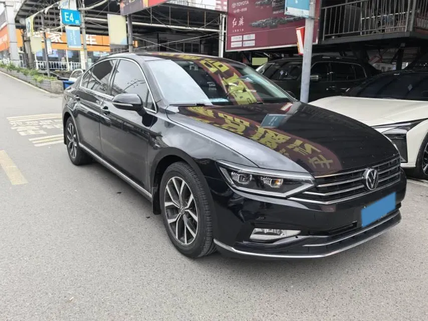 2020 Volkswagen Magotan 2.0T 186HP L4 7DCT,autocango,china used car exporter,china ev exporter,chinese used car exporter,chinese used ev exporter