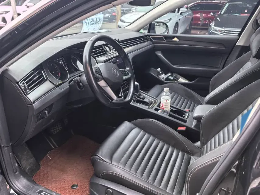 2020 Volkswagen Magotan 2.0T 186HP L4 7DCT,autocango,china used car exporter,china ev exporter,chinese used car exporter,chinese used ev exporter