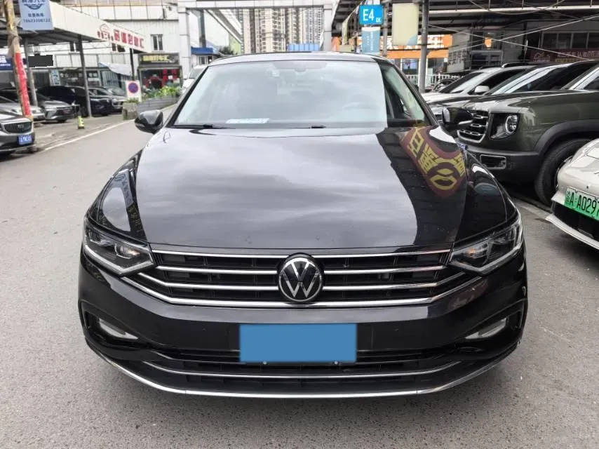 2020 Volkswagen Magotan 2.0T 186HP L4 7DCT,autocango,china used car exporter,china ev exporter,chinese used car exporter,chinese used ev exporter