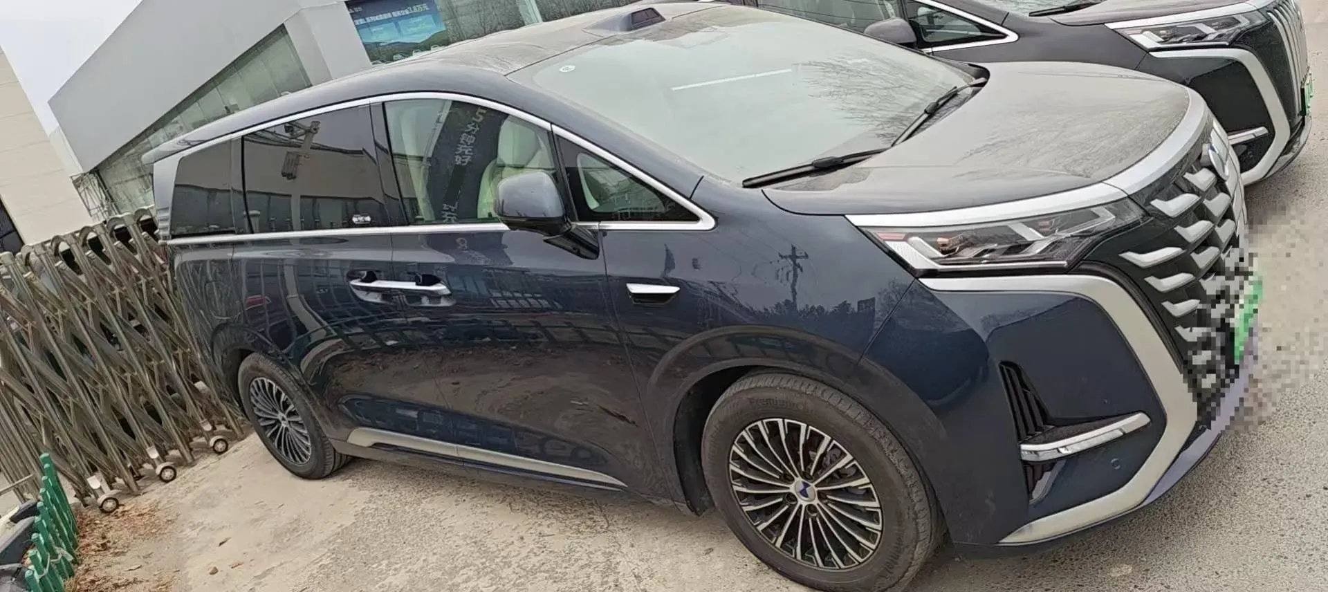 2025 Denza D9 1.5T 156HP L4 E-CVT PHEV 40KWH,autocango,china used car exporter,china ev exporter,chinese used car exporter,chinese used ev exporter