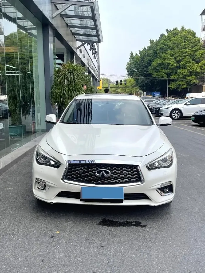 2018 Jeep Grand Commander 2.0T 265HP L4 9AT,autocango,china used car exporter,china ev exporter,chinese used car exporter,chinese used ev exporter