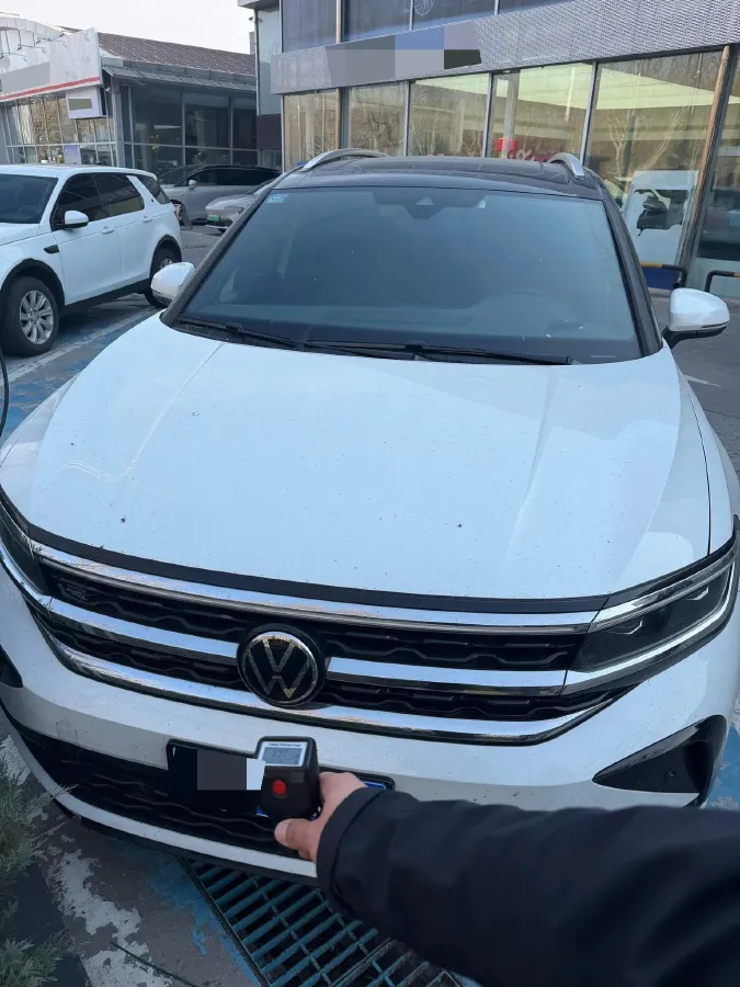 2022 Volkswagen Talagon 2.0T 220HP L4 7DCT,autocango,china used car exporter,china ev exporter,chinese used car exporter,chinese used ev exporter