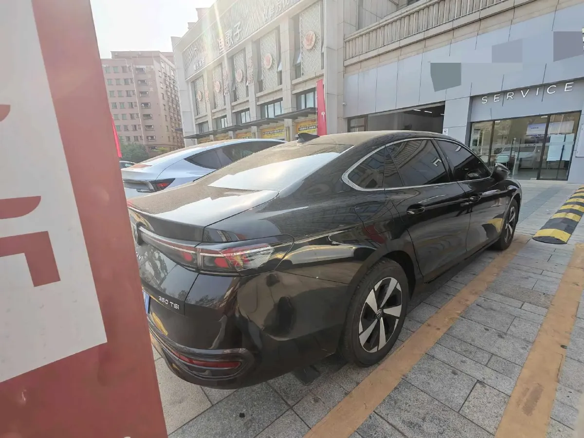 2024 Volkswagen Magotan 1.5T 160HP L4 7DCT,autocango,china used car exporter,china ev exporter,chinese used car exporter,chinese used ev exporter