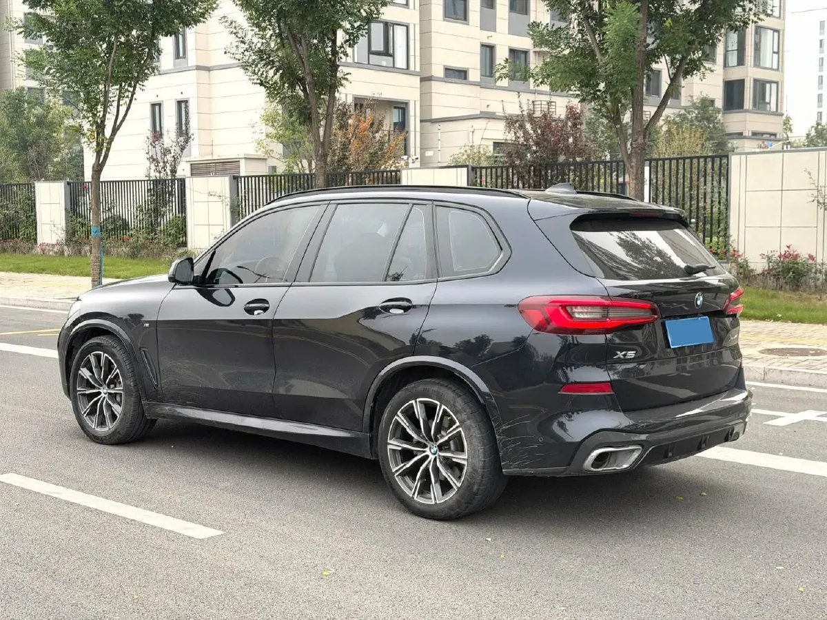 2021 BMW X5 3.0T 340HP L6 8AT,autocango,china used car exporter,china ev exporter,chinese used car exporter,chinese used ev exporter