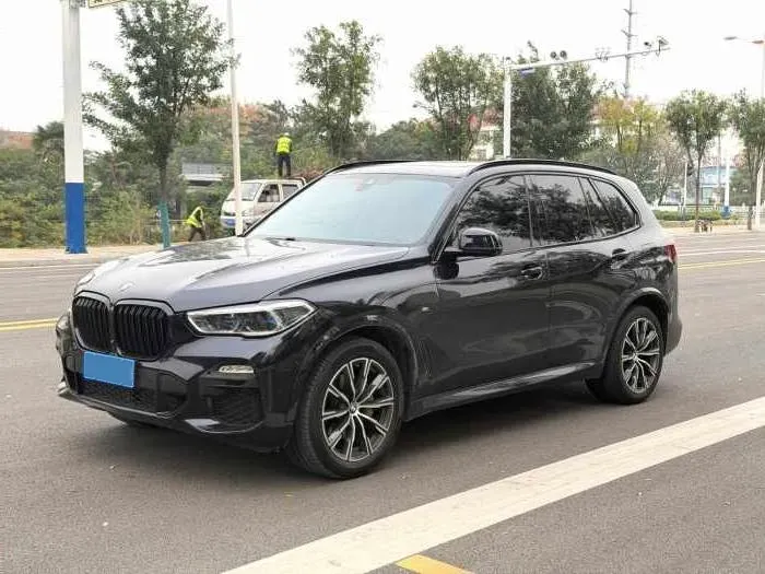 2021 BMW X5 3.0T 340HP L6 8AT,autocango,china used car exporter,china ev exporter,chinese used car exporter,chinese used ev exporter