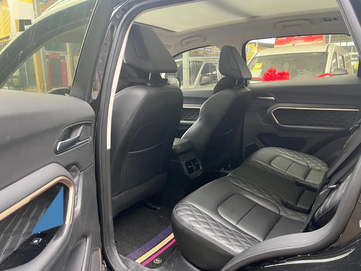 2021 Haval H6 1.5T 169HP L4 7DCT,autocango,china used car exporter,china ev exporter,chinese used car exporter,chinese used ev exporter