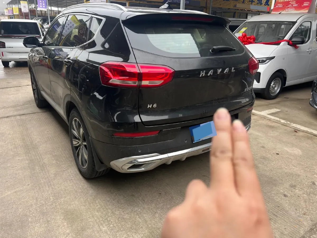 2021 Haval H6 1.5T 169HP L4 7DCT,autocango,china used car exporter,china ev exporter,chinese used car exporter,chinese used ev exporter