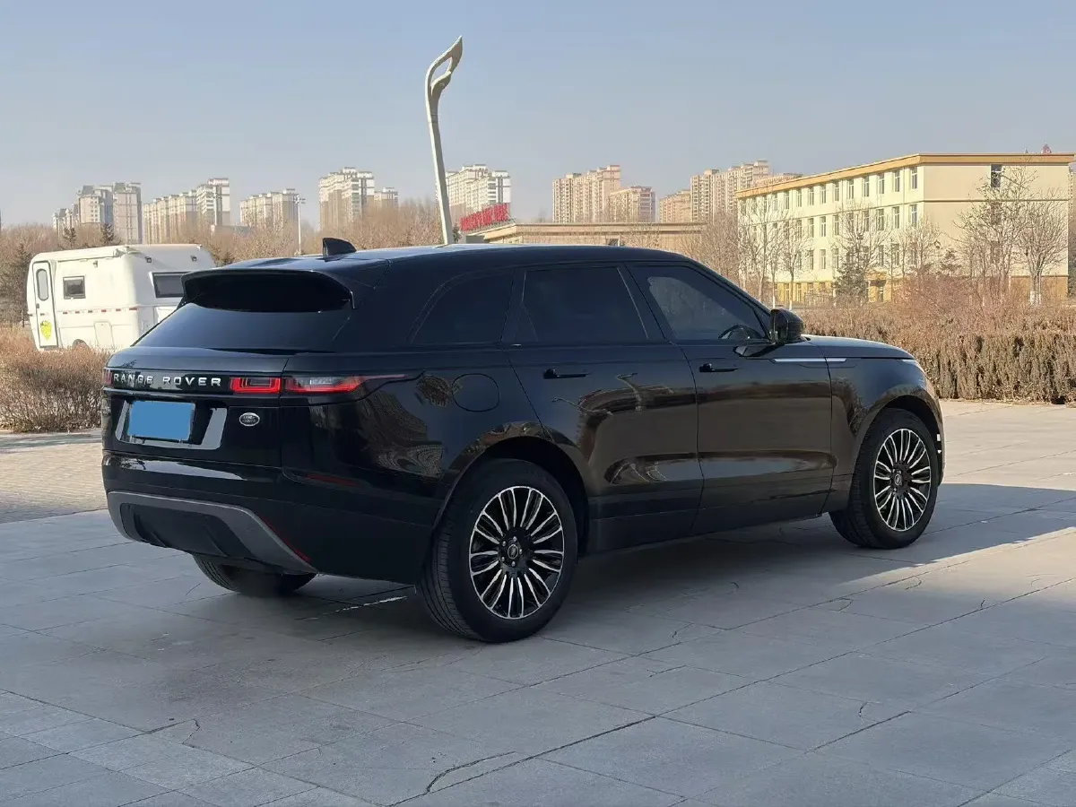 2018 Land Rover Discovery 2.0T 300HP L4 8AT,autocango,china used car exporter,china ev exporter,chinese used car exporter,chinese used ev exporter