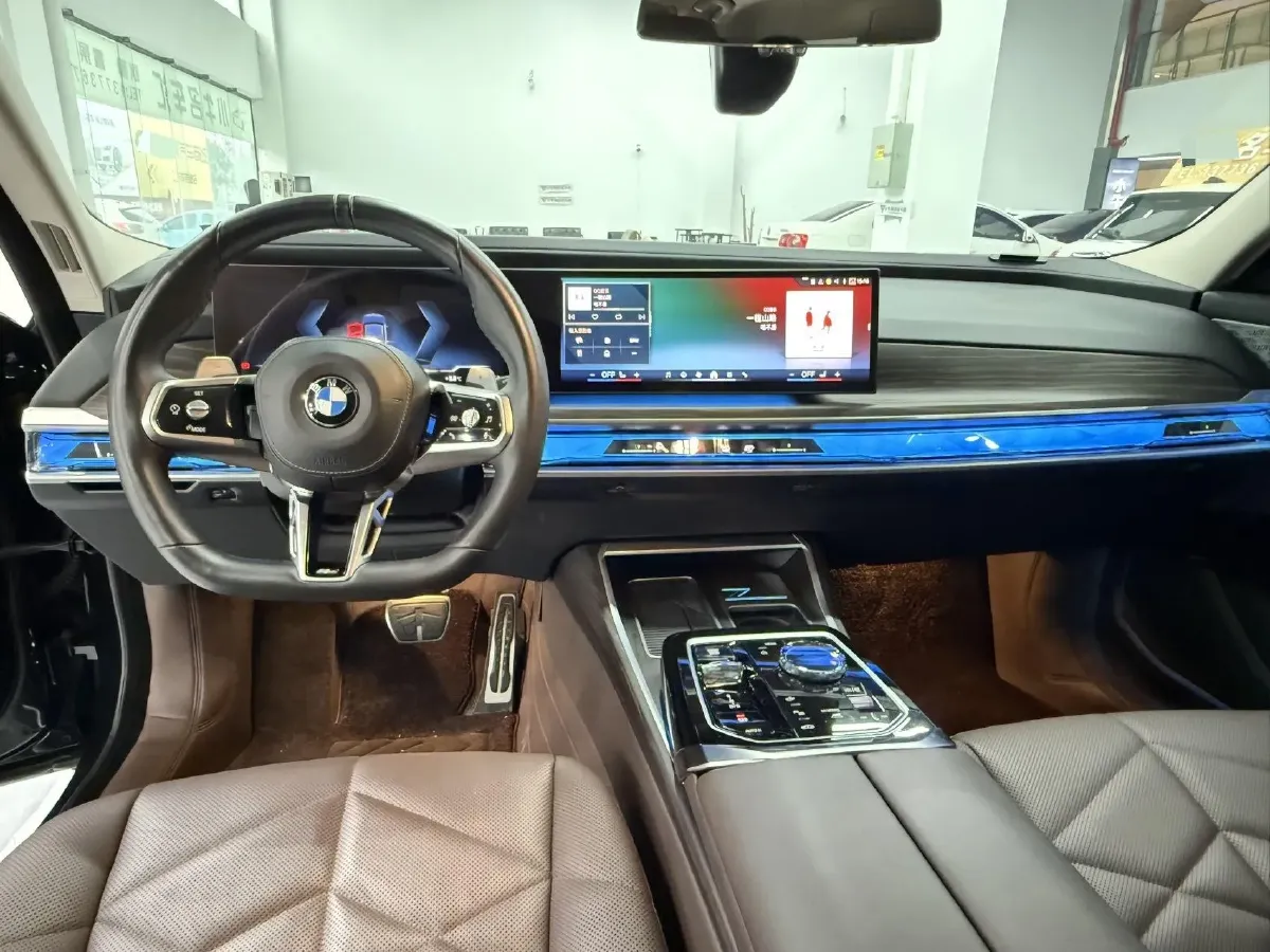 2023 BMW 7 Series 3.0T 272HP L6 8AT,autocango,china used car exporter,china ev exporter,chinese used car exporter,chinese used ev exporter