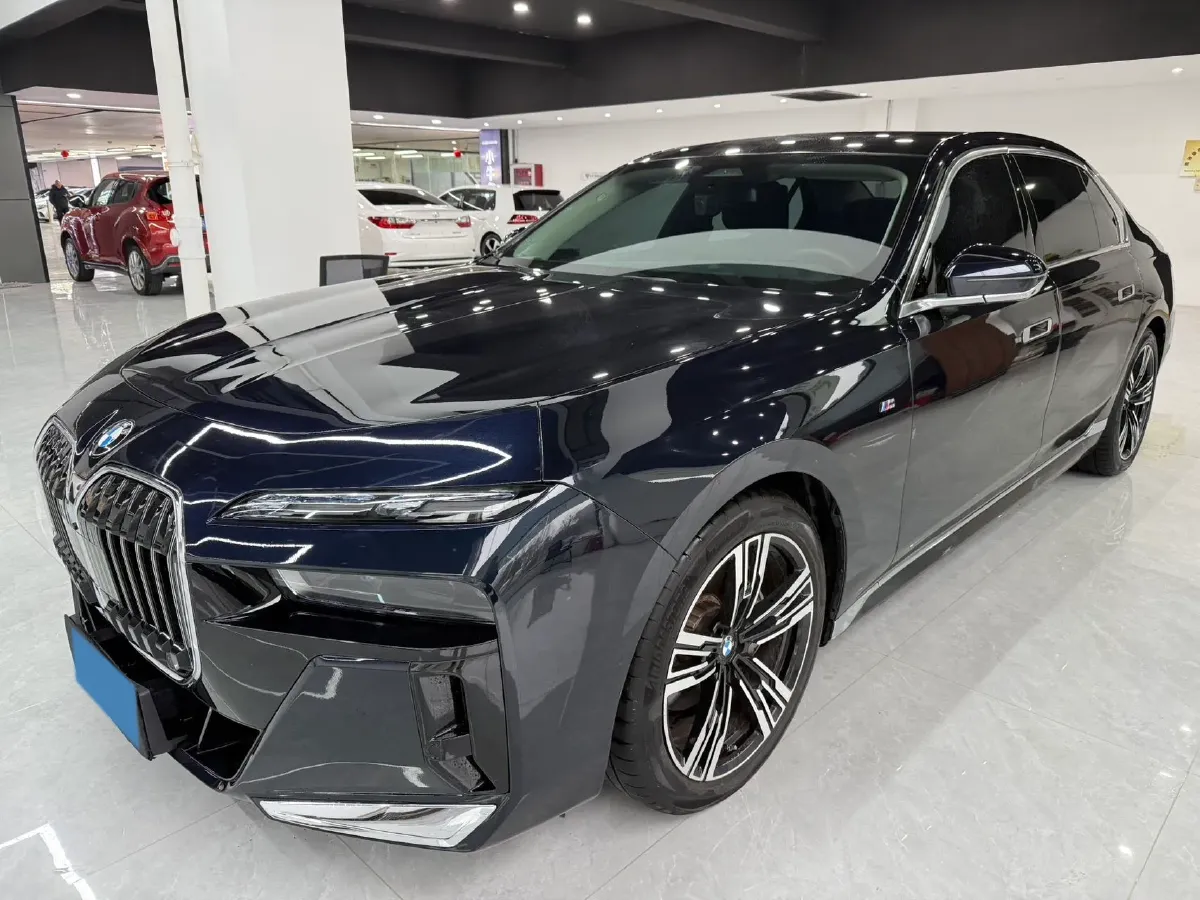 2023 BMW 7 Series 3.0T 272HP L6 8AT,autocango,china used car exporter,china ev exporter,chinese used car exporter,chinese used ev exporter
