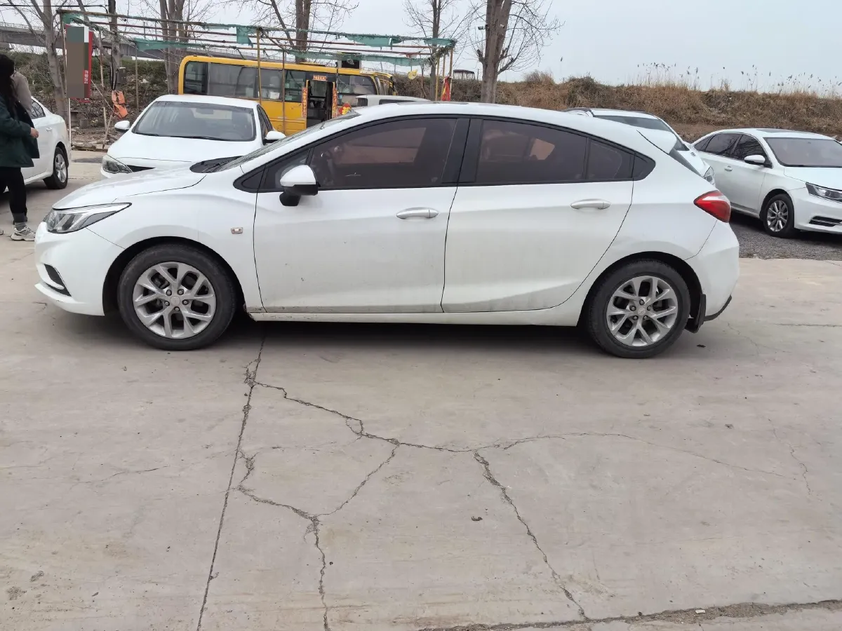 2018 Chevrolet Cruze 1.5L 114HP L4 6AT,autocango,china used car exporter,china ev exporter,chinese used car exporter,chinese used ev exporter