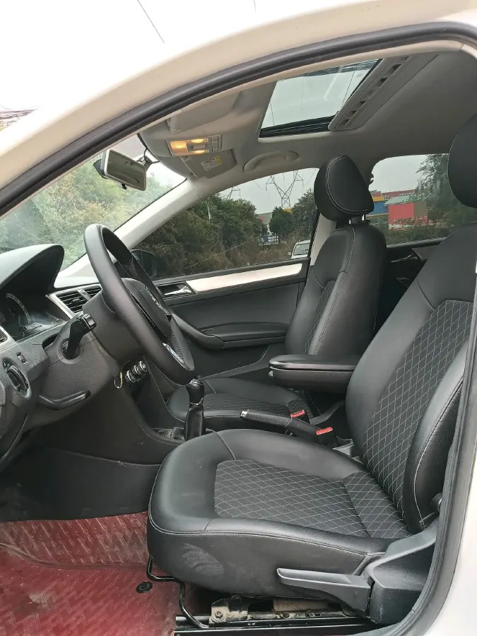 2018 Skoda Rapid 1.6L 110HP L4 5MT,autocango,china used car exporter,china ev exporter,chinese used car exporter,chinese used ev exporter