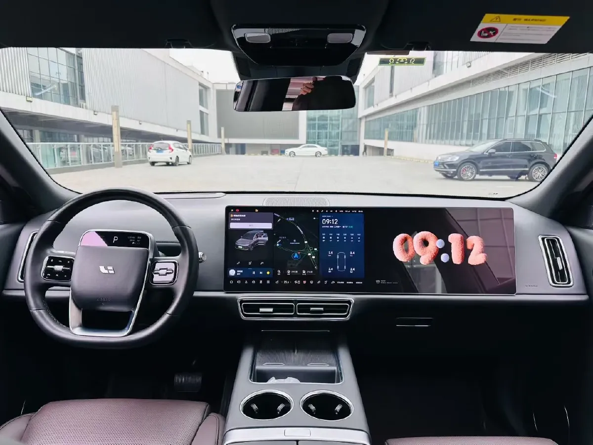 2022 Li L9 Range Extended 154HP REEV 42.6KWH,autocango,china used car exporter,china ev exporter,chinese used car exporter,chinese used ev exporter