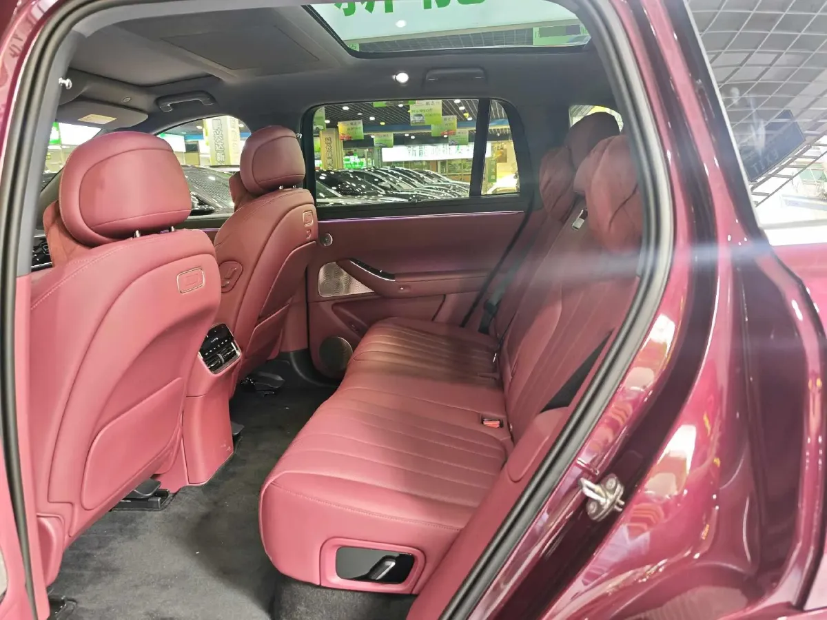 2026 AITO AITO M7 REEV 160HP REEV,autocango,china used car exporter,china ev exporter,chinese used car exporter,chinese used ev exporter