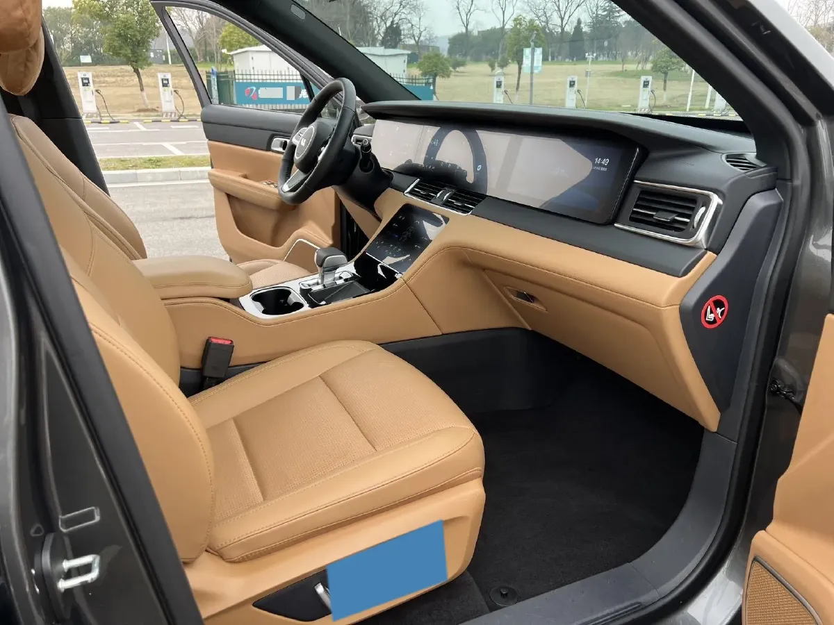 2021 Li ONE Range Extended 131HP REEV 40.5KWH,autocango,china used car exporter,china ev exporter,chinese used car exporter,chinese used ev exporter