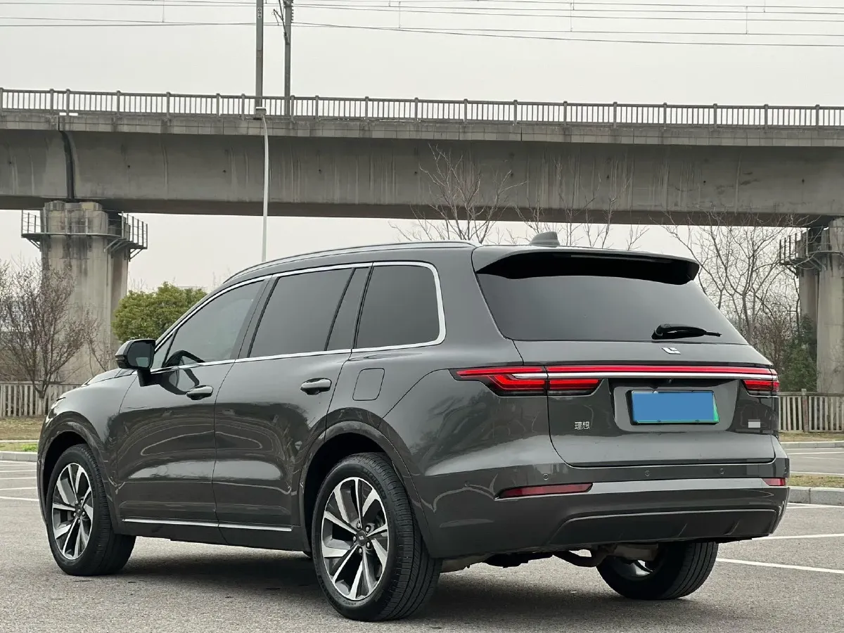 2021 Li ONE Range Extended 131HP REEV 40.5KWH,autocango,china used car exporter,china ev exporter,chinese used car exporter,chinese used ev exporter