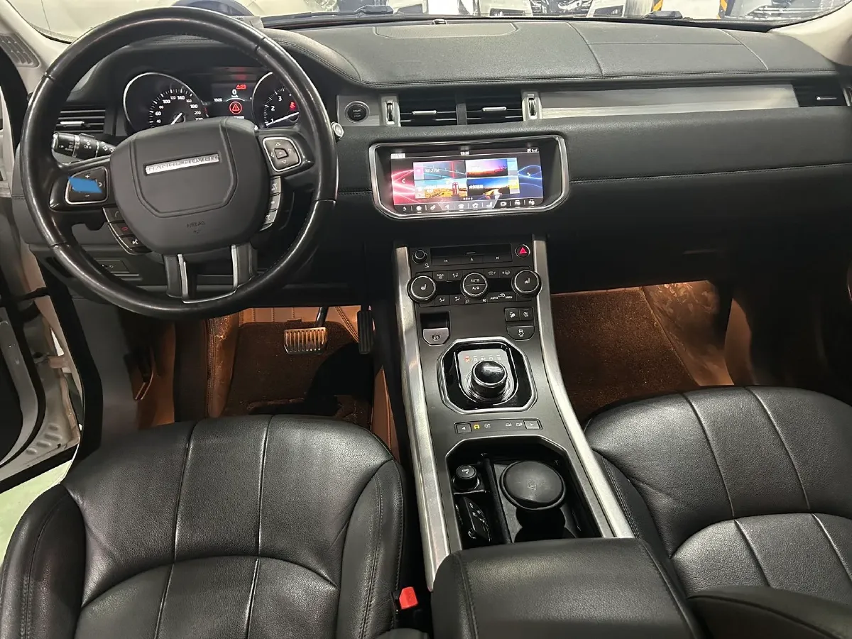 2018 Land Rover Range Rover Evoque 2.0T 241HP L4 9AT,autocango,china used car exporter,china ev exporter,chinese used car exporter,chinese used ev exporter