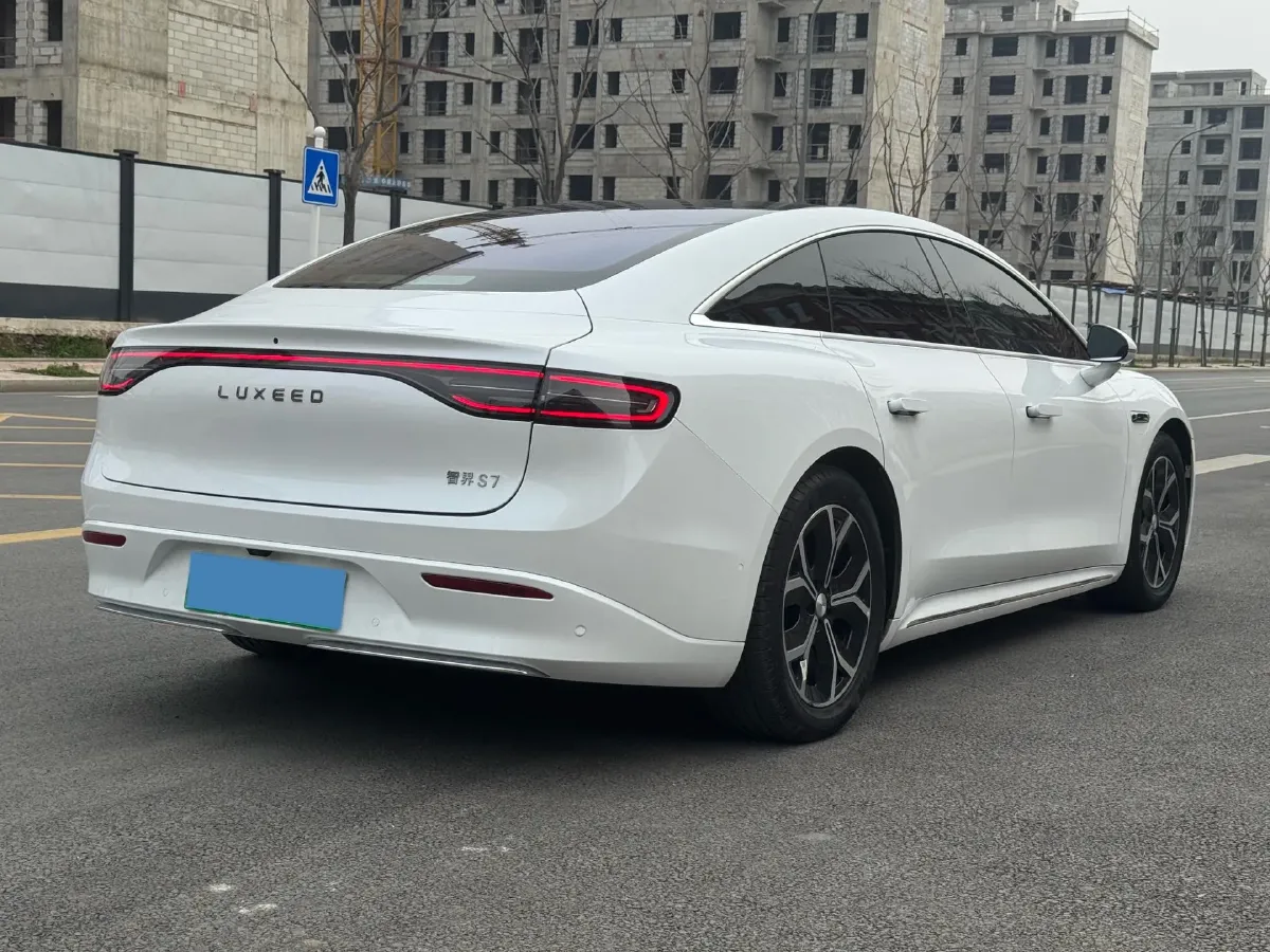 2025 Luxeed S7 BEV 100KWH,autocango,china used car exporter,china ev exporter,chinese used car exporter,chinese used ev exporter