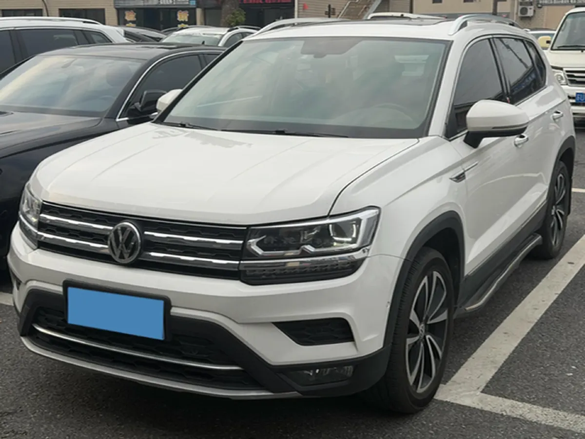 2019 Jeep Compass 1.3T 173HP L4 9AT,autocango,china used car exporter,china ev exporter,chinese used car exporter,chinese used ev exporter