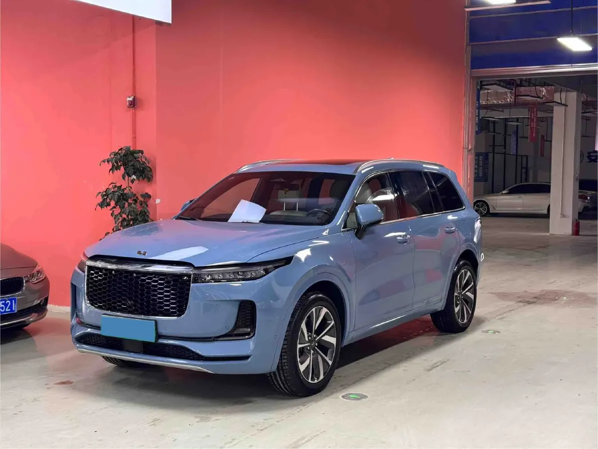 2021 Li ONE Range Extended 131HP REEV 40.5KWH,autocango,china used car exporter,china ev exporter,chinese used car exporter,chinese used ev exporter