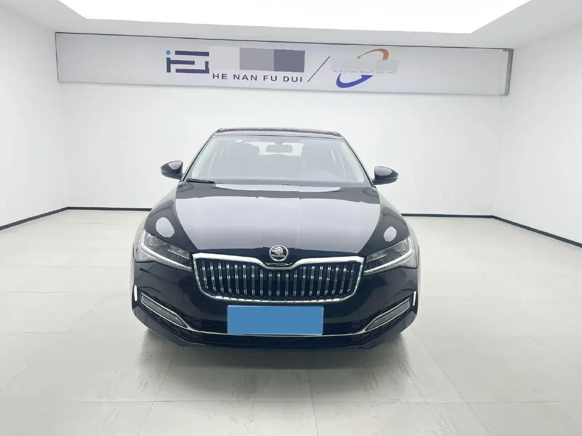 2024 Skoda Superb 1.4T 150HP L4 7DCT,autocango,china used car exporter,china ev exporter,chinese used car exporter,chinese used ev exporter
