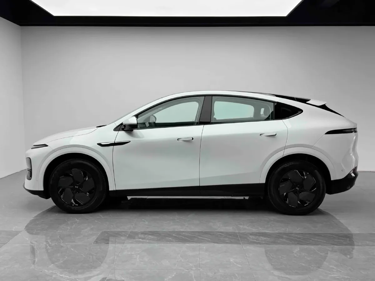 2025 Xpeng G6 BEV 68.5KWH,autocango,china used car exporter,china ev exporter,chinese used car exporter,chinese used ev exporter