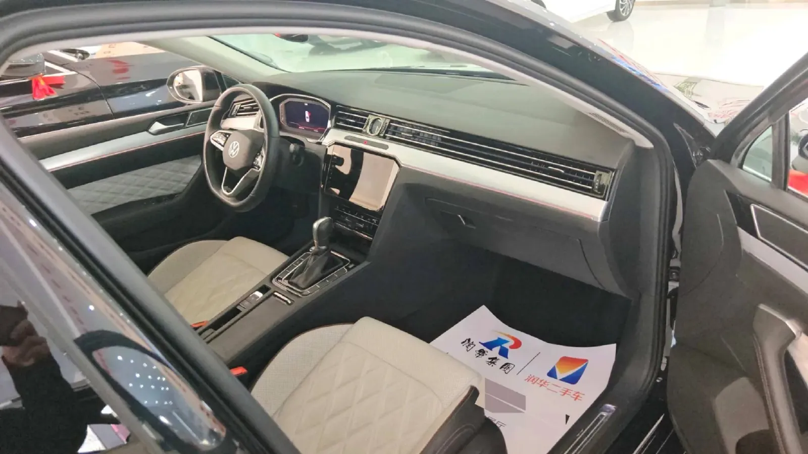 2024 Volkswagen Magotan 2.0T 186HP L4 7DCT,autocango,china used car exporter,china ev exporter,chinese used car exporter,chinese used ev exporter