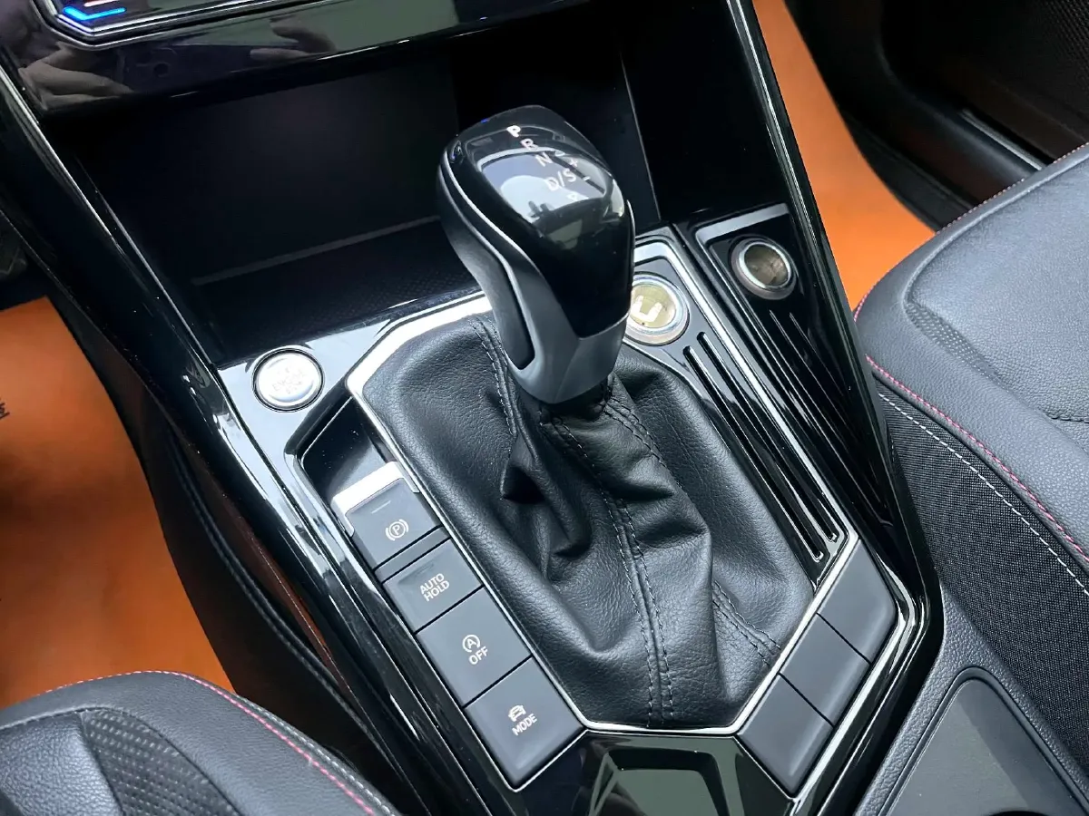 2020 Volkswagen Tayron 2.0T 186HP L4 7DCT,autocango,china used car exporter,china ev exporter,chinese used car exporter,chinese used ev exporter