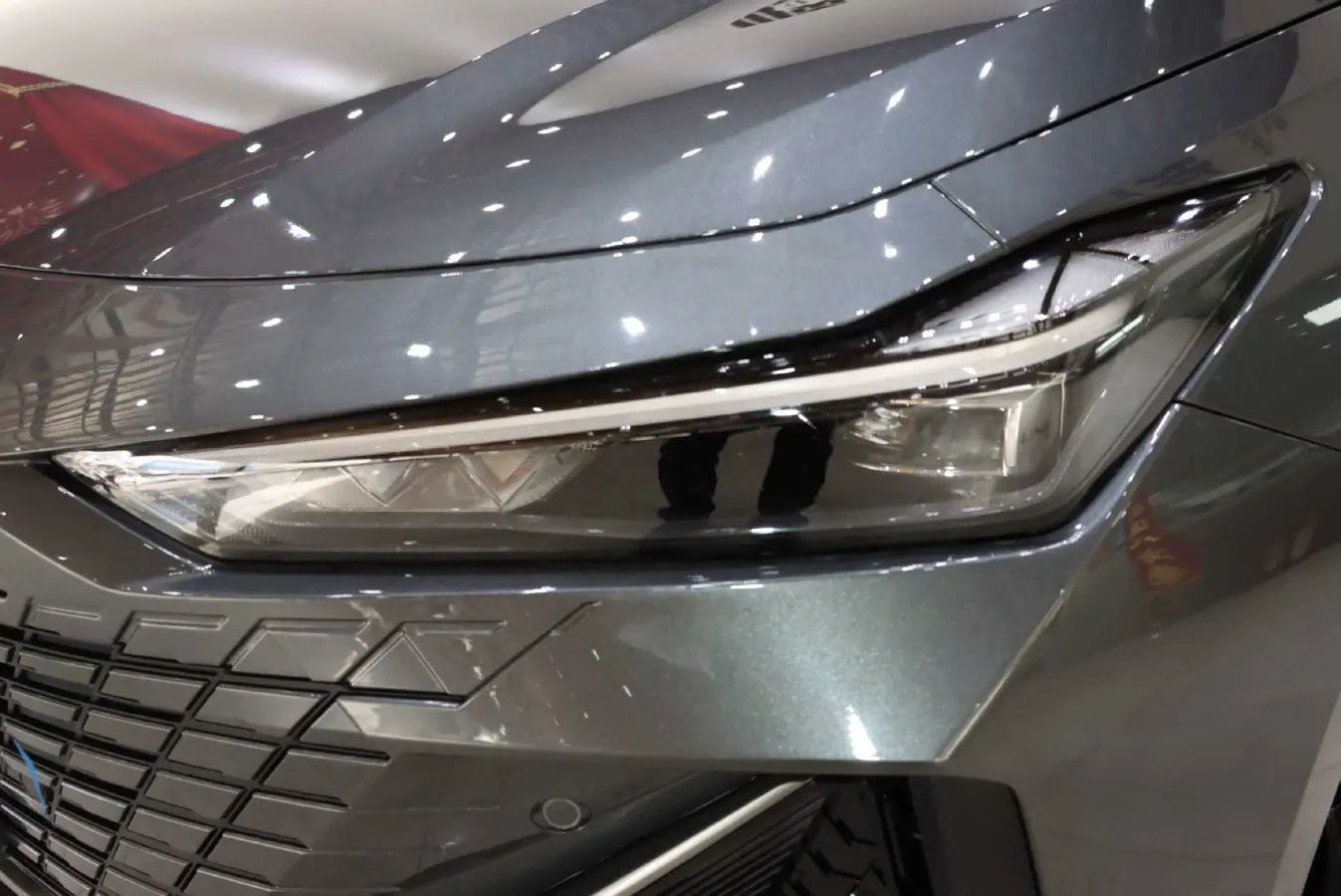 2024 ChangAn UNI-V 1.5T 188HP L4 7DCT,autocango,china used car exporter,china ev exporter,chinese used car exporter,chinese used ev exporter