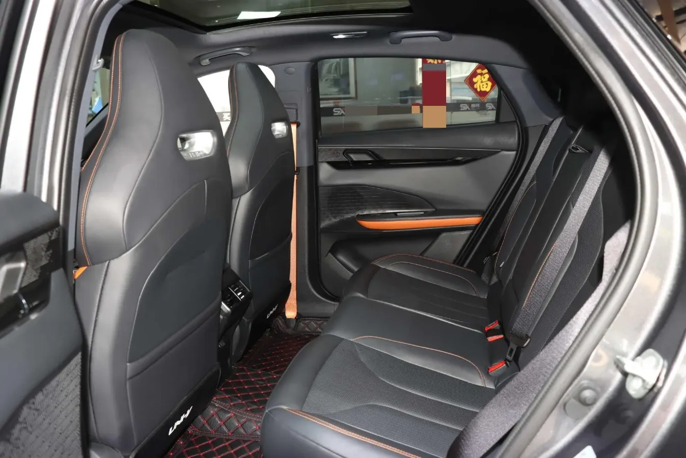 2024 ChangAn UNI-V 1.5T 188HP L4 7DCT,autocango,china used car exporter,china ev exporter,chinese used car exporter,chinese used ev exporter