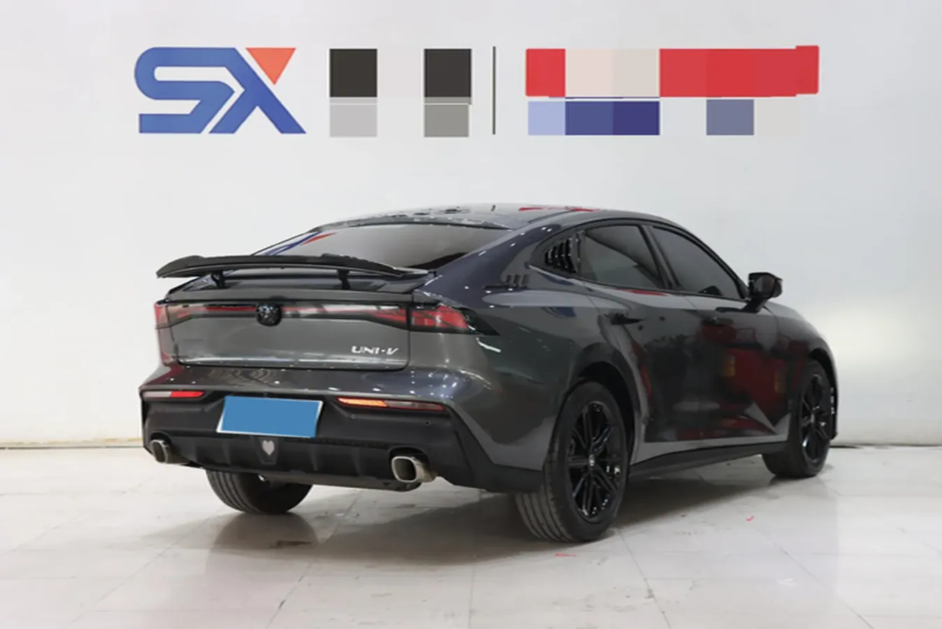 2024 ChangAn UNI-V 1.5T 188HP L4 7DCT,autocango,china used car exporter,china ev exporter,chinese used car exporter,chinese used ev exporter