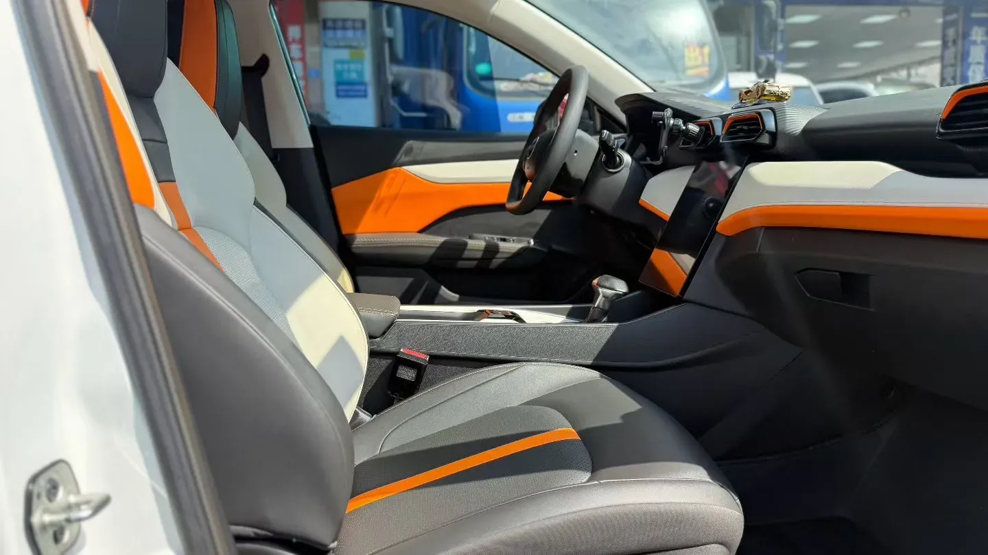 2023 DongFeng Aeolus YiXuan GS 1.5L 125HP L4 6DCT,autocango,china used car exporter,china ev exporter,chinese used car exporter,chinese used ev exporter