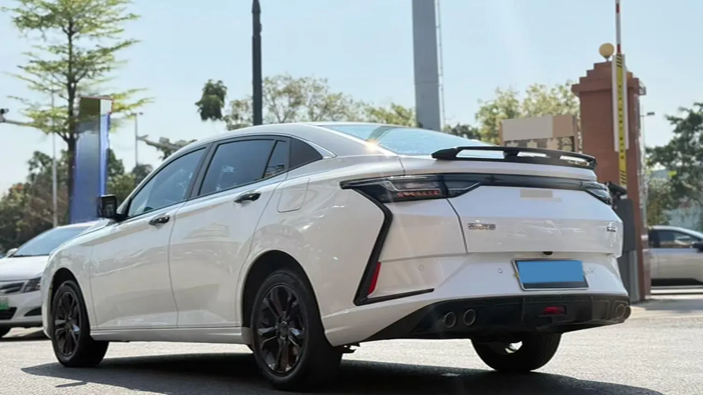 2023 DongFeng Aeolus YiXuan GS 1.5L 125HP L4 6DCT,autocango,china used car exporter,china ev exporter,chinese used car exporter,chinese used ev exporter