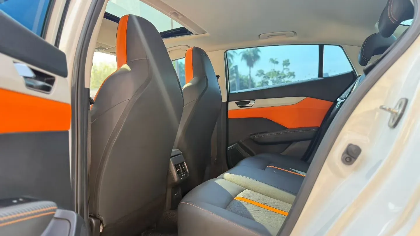 2023 DongFeng Aeolus YiXuan GS 1.5L 125HP L4 6DCT,autocango,china used car exporter,china ev exporter,chinese used car exporter,chinese used ev exporter