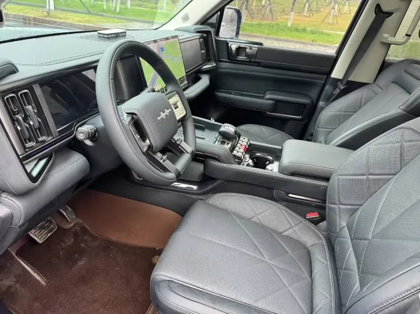 2025 FangChengBao Bao 5 1.5T 194HP L4 E-CVT PHEV 31.8KWH,autocango,china used car exporter,china ev exporter,chinese used car exporter,chinese used ev exporter