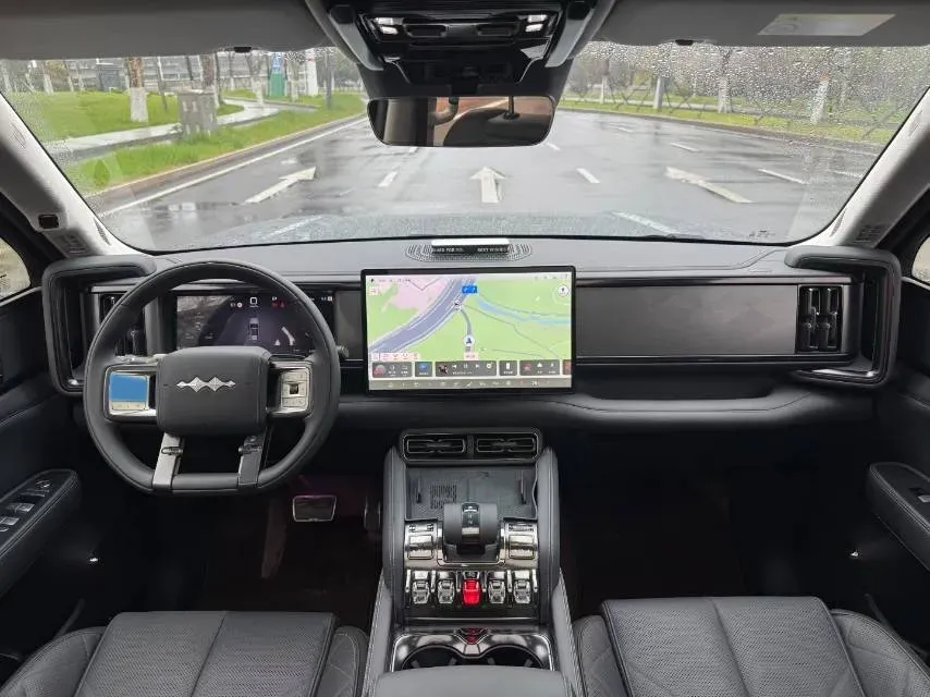 2025 FangChengBao Bao 5 1.5T 194HP L4 E-CVT PHEV 31.8KWH,autocango,china used car exporter,china ev exporter,chinese used car exporter,chinese used ev exporter