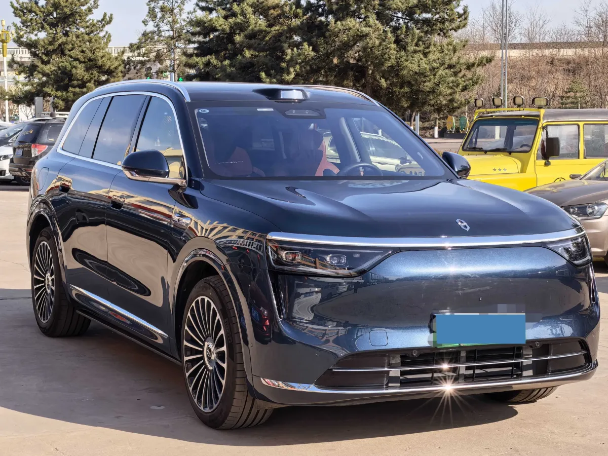 2025 AITO AITO M8 REEV 160HP REEV 53.4KWH,autocango,china used car exporter,china ev exporter,chinese used car exporter,chinese used ev exporter