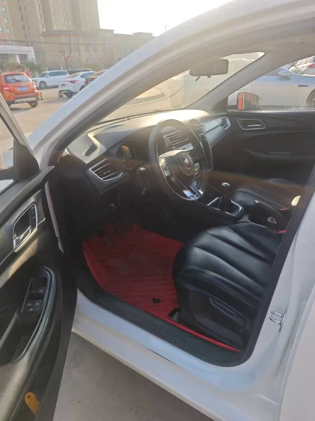 2019 Roewe i5 1.5L 120HP L4 5MT,autocango,china used car exporter,china ev exporter,chinese used car exporter,chinese used ev exporter