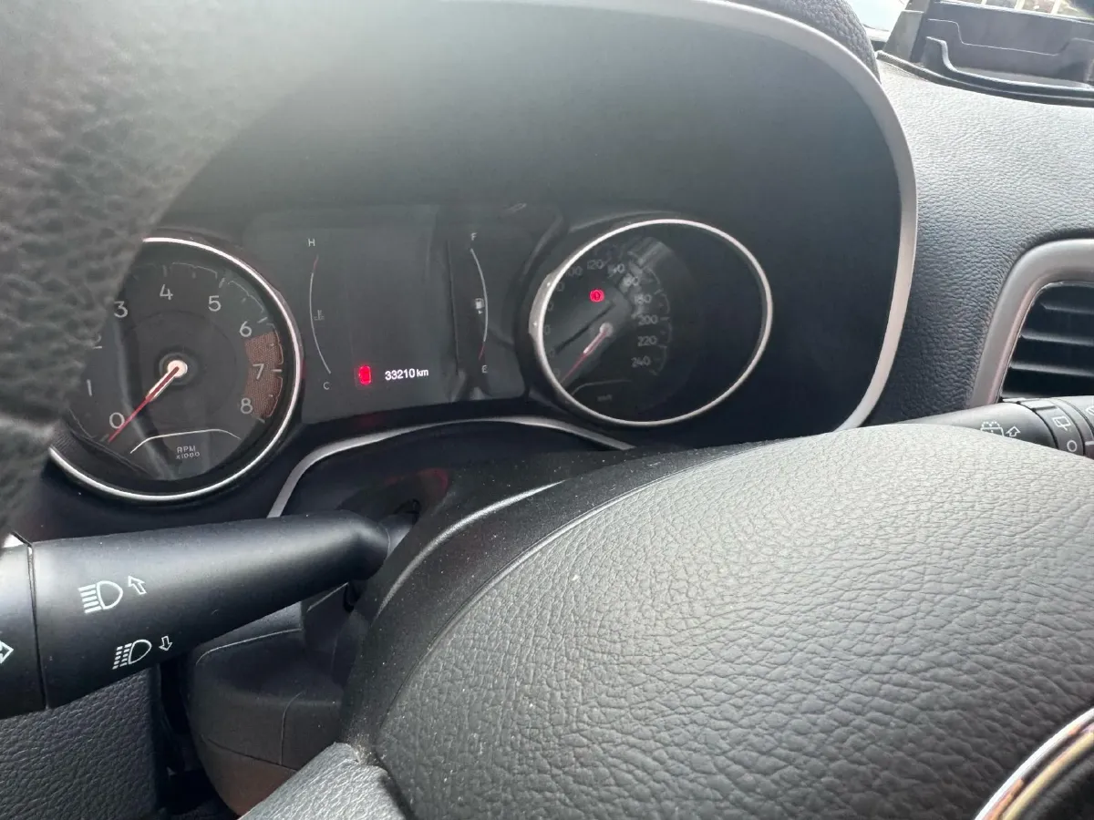 2020 Jeep Compass 1.3T 173HP L4 7DCT,autocango,china used car exporter,china ev exporter,chinese used car exporter,chinese used ev exporter