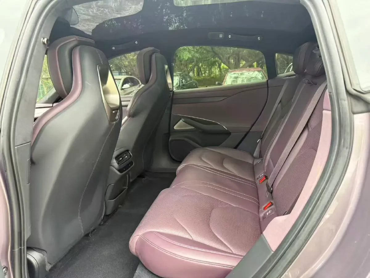 2024 MI SU7 BEV 101KWH,autocango,china used car exporter,china ev exporter,chinese used car exporter,chinese used ev exporter