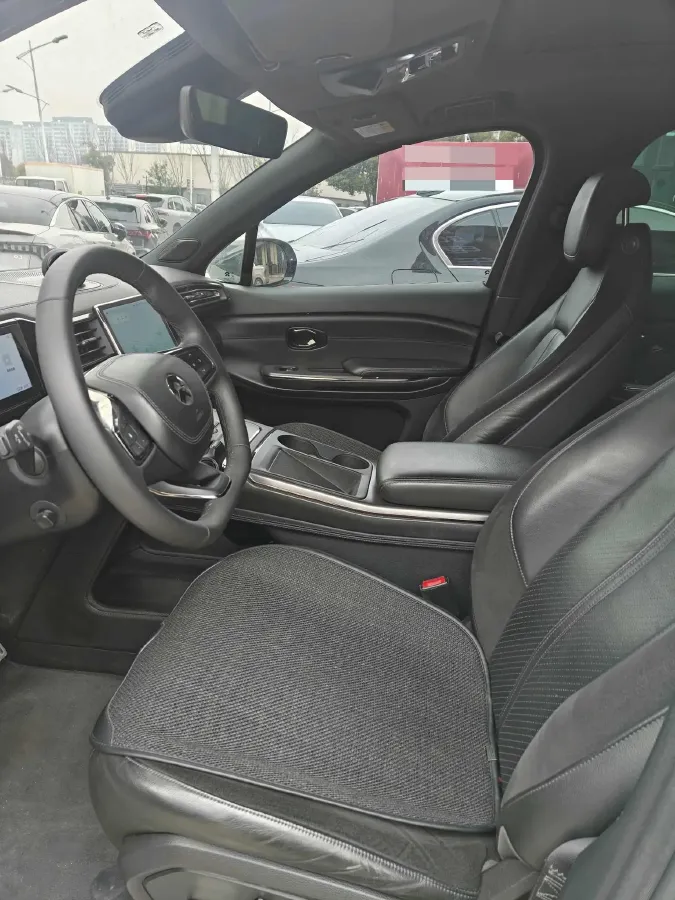 2019 NIO ES6 BEV 70KWH,autocango,china used car exporter,china ev exporter,chinese used car exporter,chinese used ev exporter