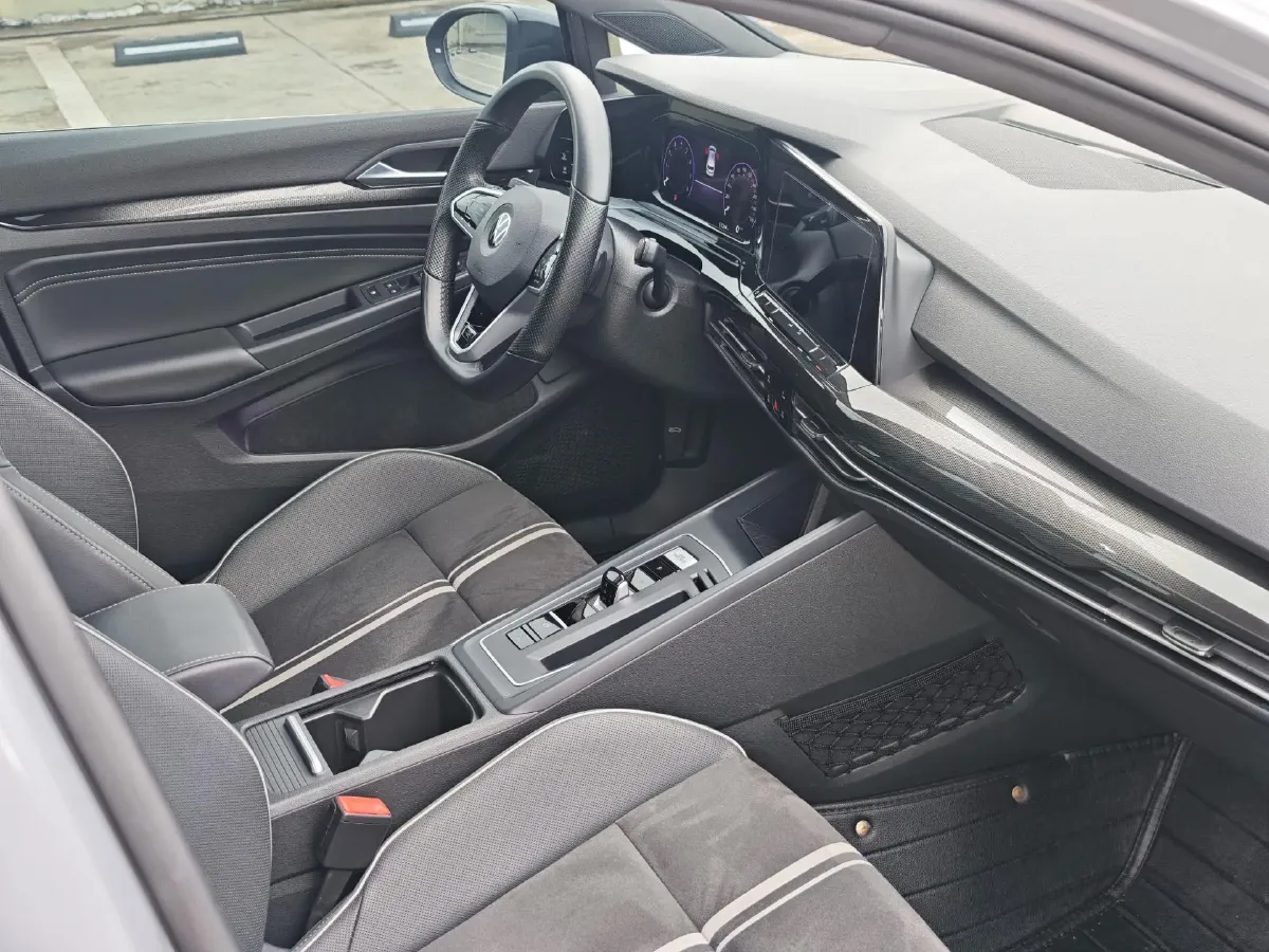 2023 Volkswagen Golf 1.4T 150HP L4 7DCT,autocango,china used car exporter,china ev exporter,chinese used car exporter,chinese used ev exporter