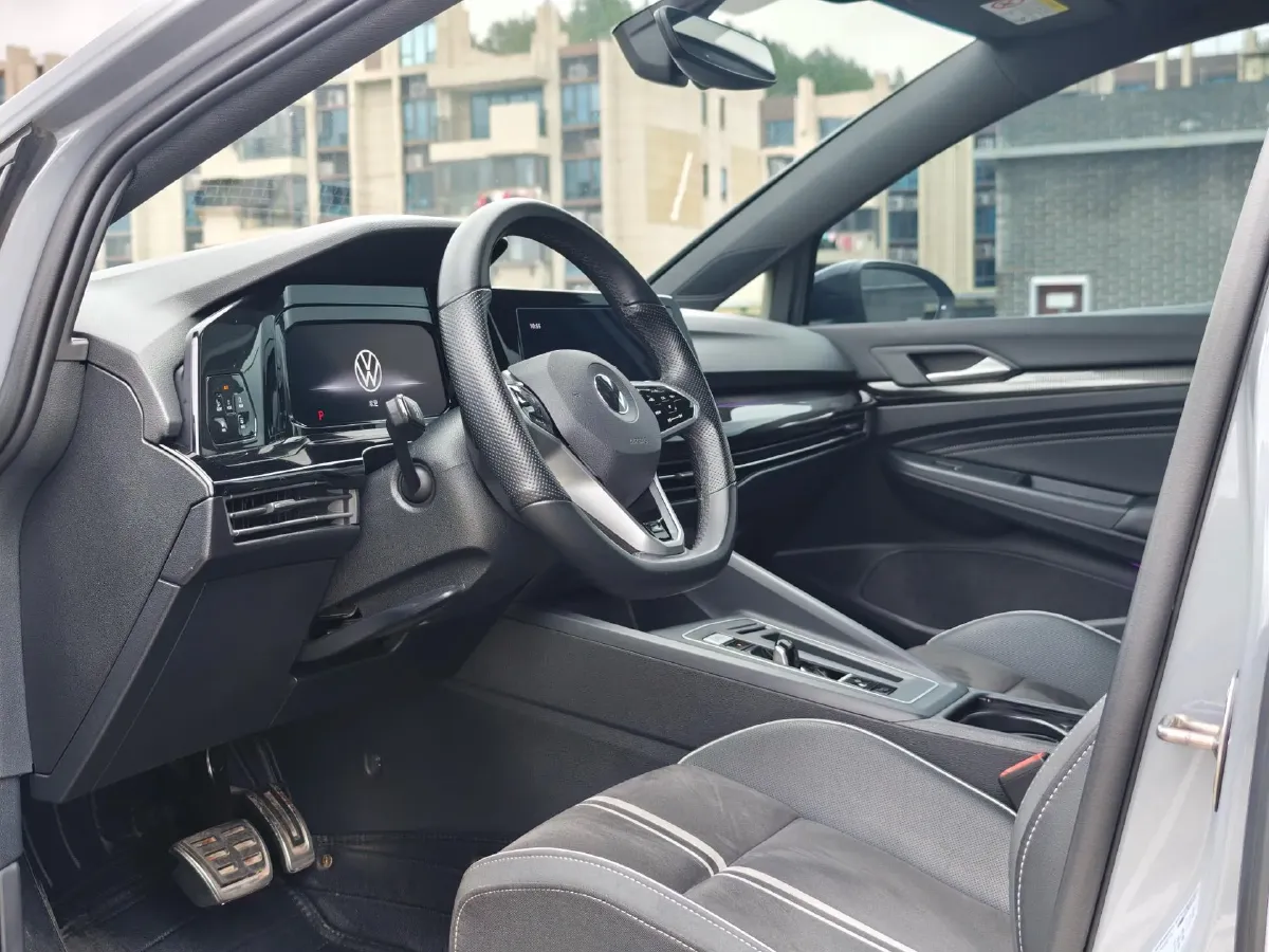 2023 Volkswagen Golf 1.4T 150HP L4 7DCT,autocango,china used car exporter,china ev exporter,chinese used car exporter,chinese used ev exporter