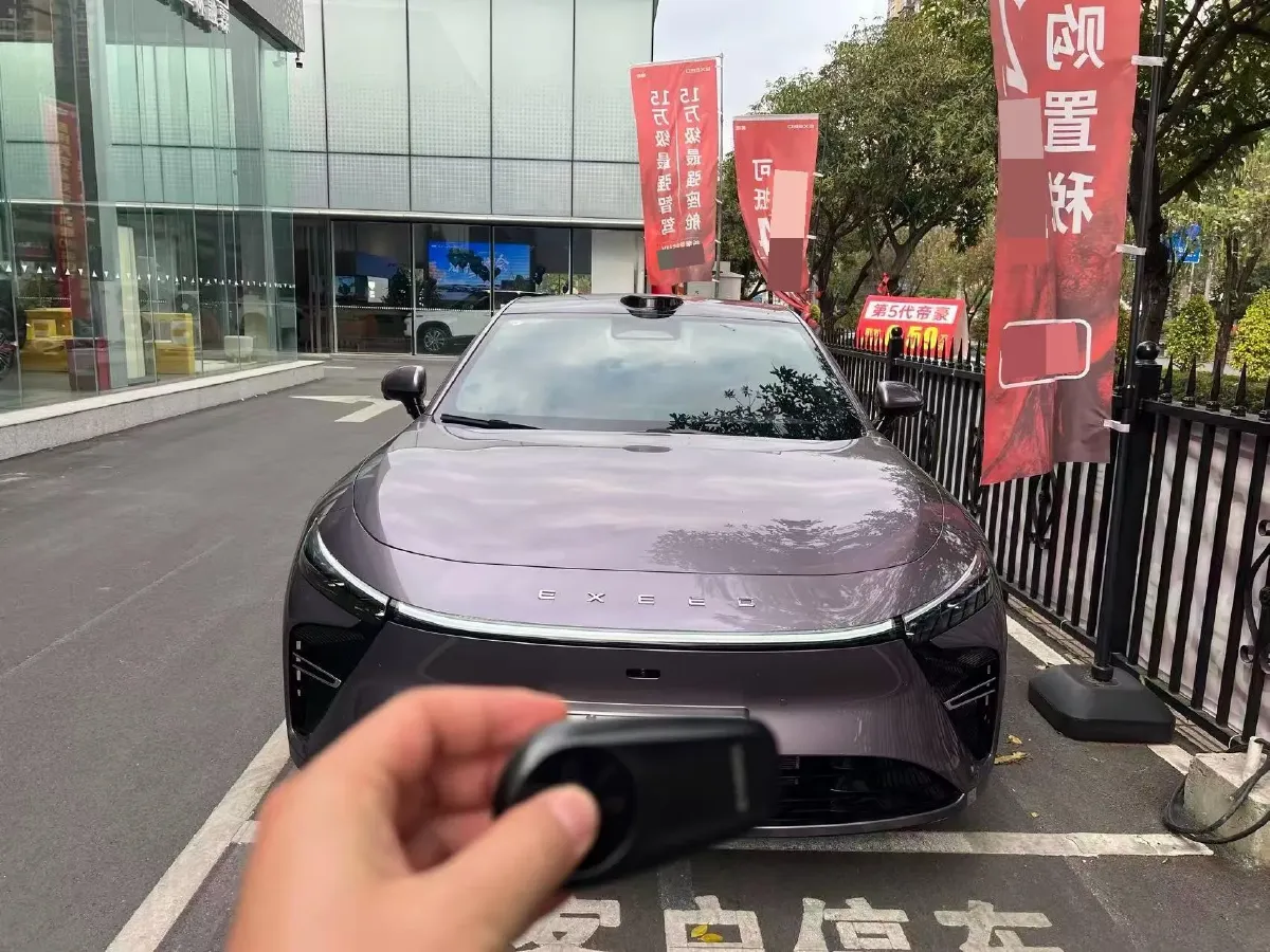 2025 Exceed Sterra ES REEV 156HP REEV 34.7KWH,autocango,china used car exporter,china ev exporter,chinese used car exporter,chinese used ev exporter