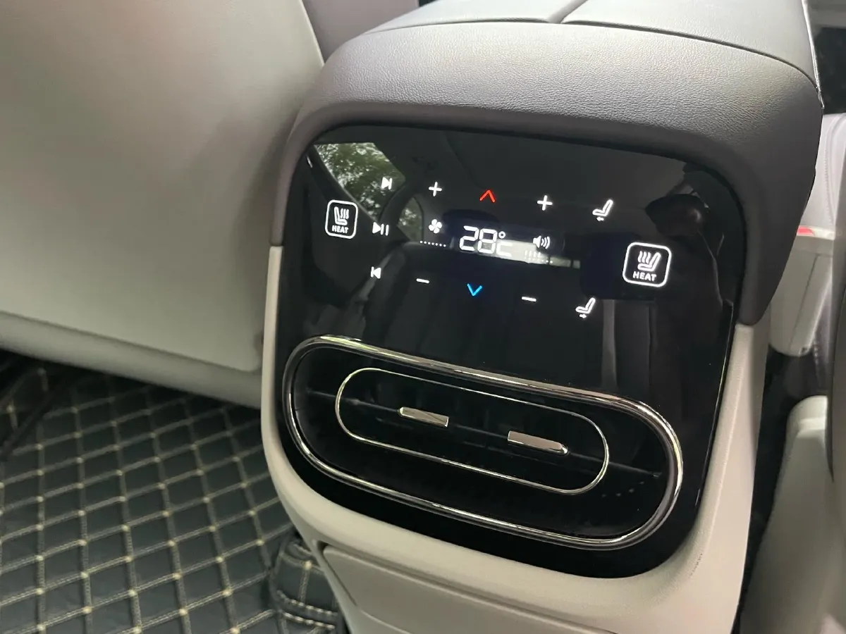 2024 Leapmotor C11 BEV 78.5KWH,autocango,china used car exporter,china ev exporter,chinese used car exporter,chinese used ev exporter