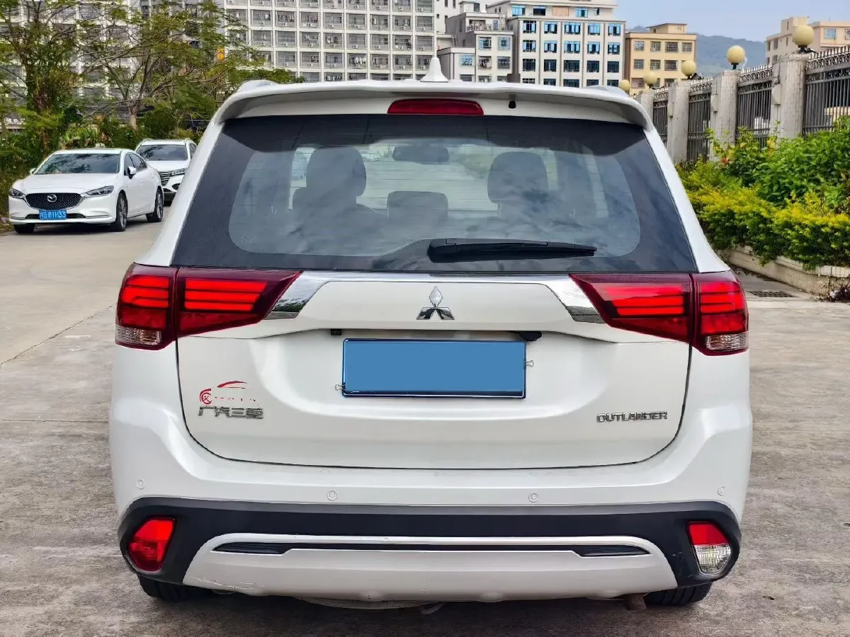 2019 Mitsubishi Outlander 2.0L 166HP L4 CVT,autocango,china used car exporter,china ev exporter,chinese used car exporter,chinese used ev exporter