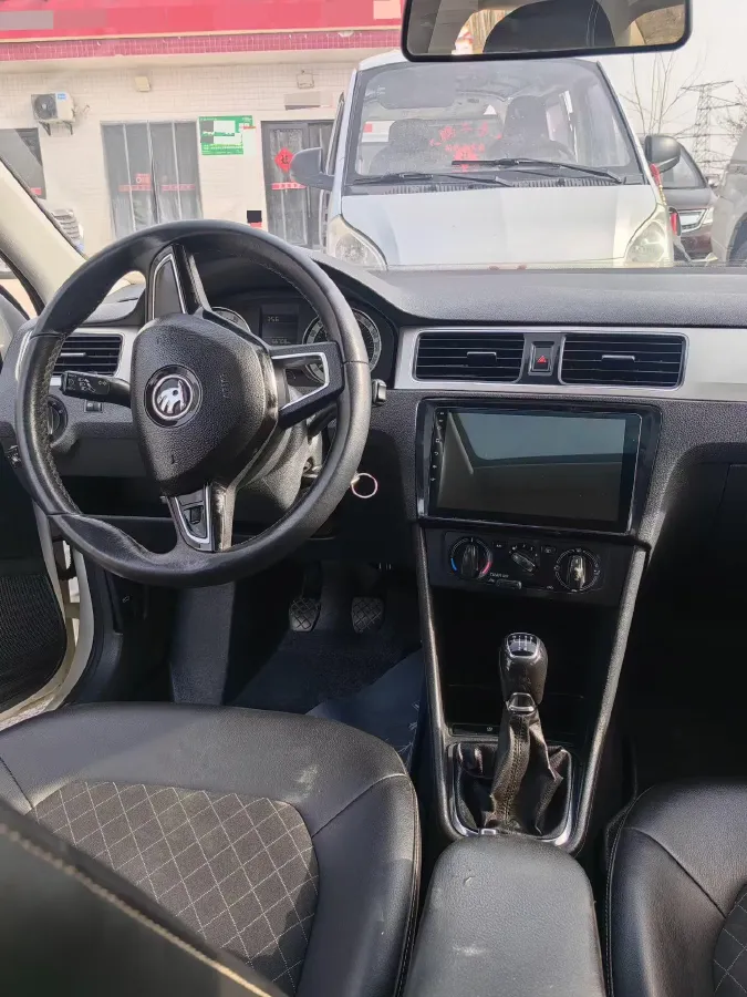 2019 SWM G01 1.5T 156HP L4 6MT,autocango,china used car exporter,china ev exporter,chinese used car exporter,chinese used ev exporter